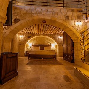 Seraphim Cave Suites & Spa